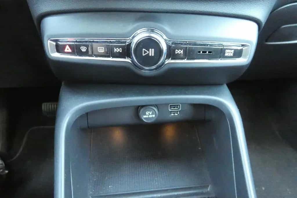 Volvo XC40 T3 Inscription #LEDER #DAB+ #AHZV #LED 06/2020-photo-20