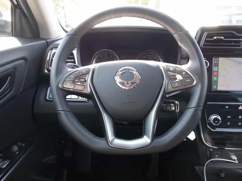 Ssangyong Tivoli 1.5 T Amber  Klima Kamera Tempomat PDC 04/2023-photo-17