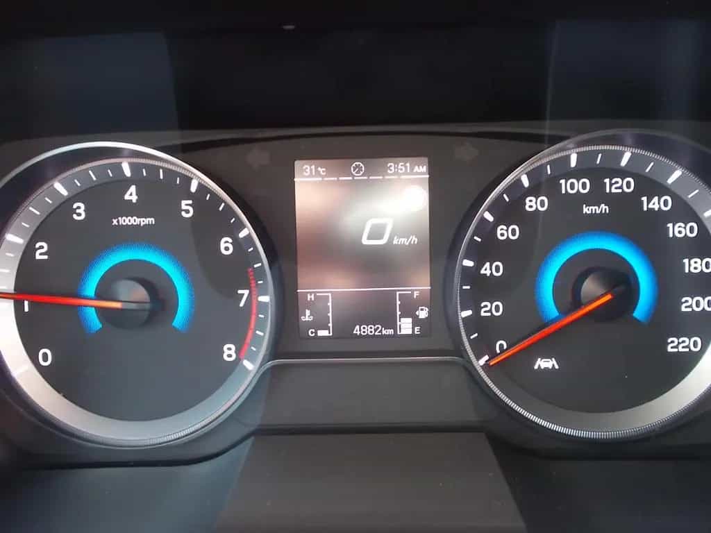 Ssangyong Tivoli 1.5 T Amber  Klima Kamera Tempomat PDC 04/2023-photo-20