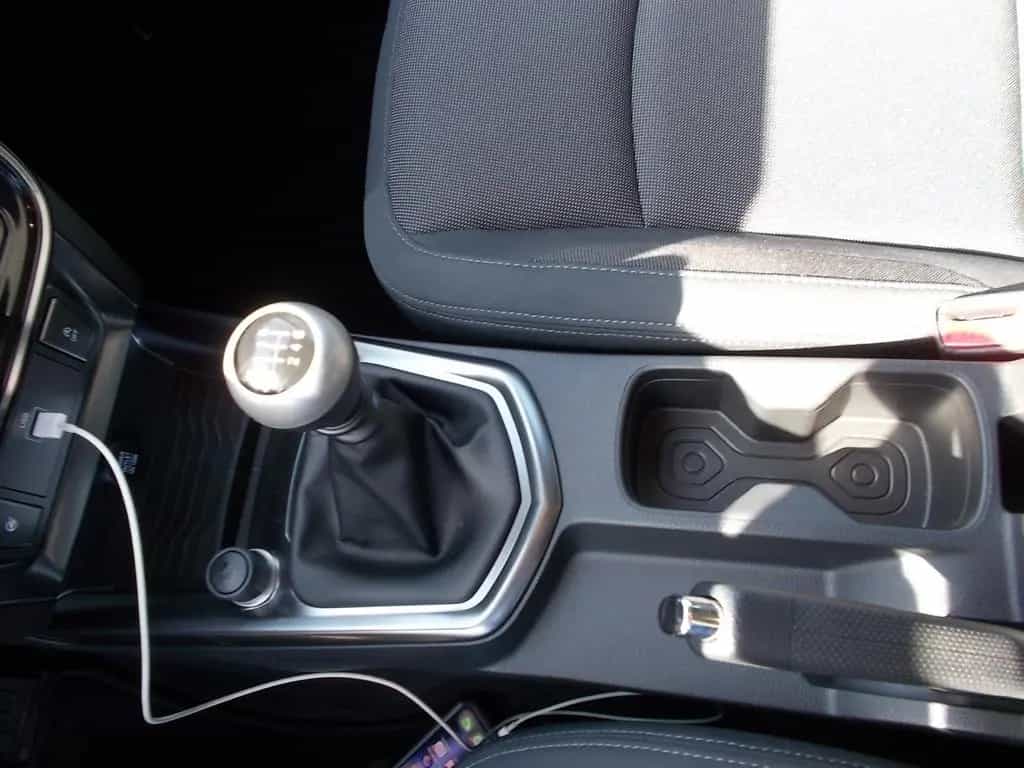 Ssangyong Tivoli 1.5 T Amber  Klima Kamera Tempomat PDC 04/2023-photo-25