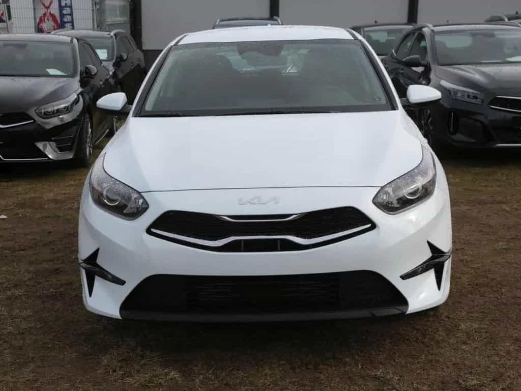 Kia Ceed 1.5T DCT Vision Navi Kamera ACC Lenkradhzg 04/2026-photo-1