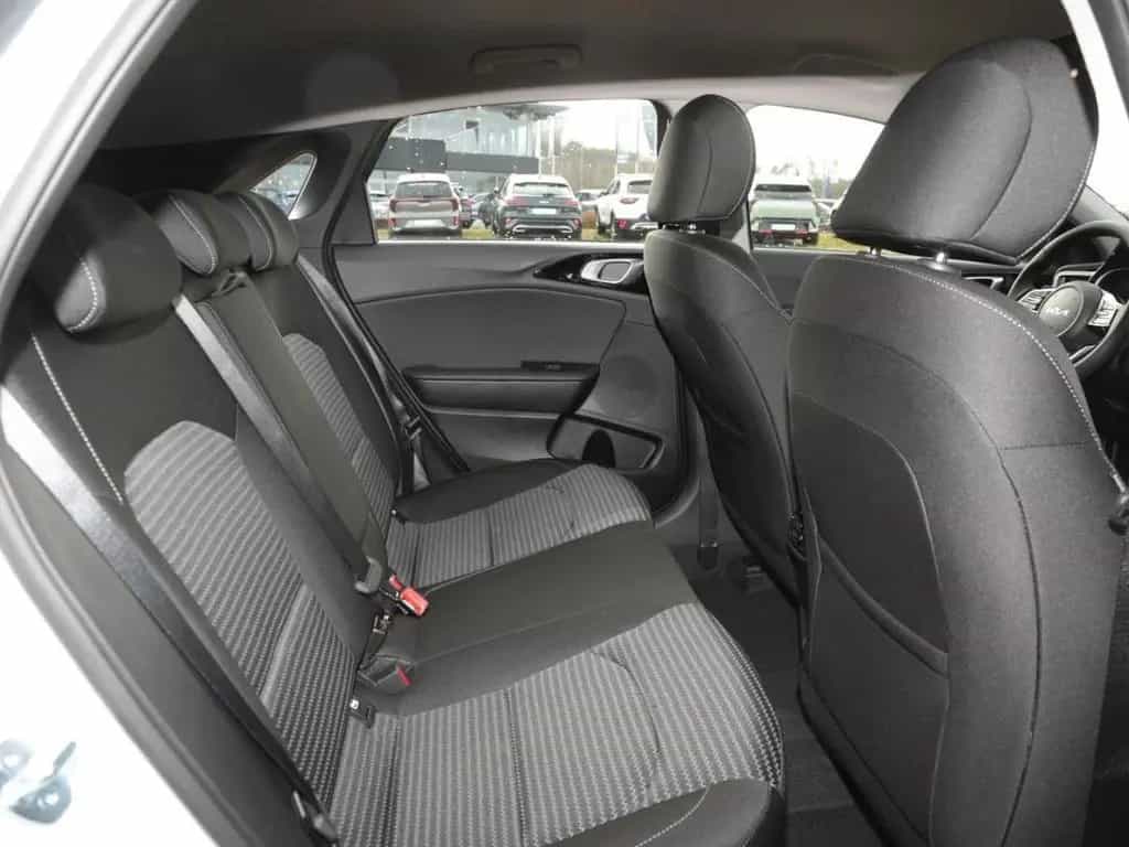 Kia Ceed 1.5T DCT Vision Navi Kamera ACC Lenkradhzg 04/2026-photo-10