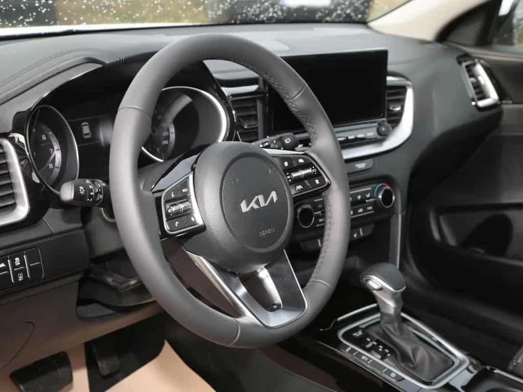 Kia Ceed 1.5T DCT Vision Navi Kamera ACC Lenkradhzg 04/2026-photo-6