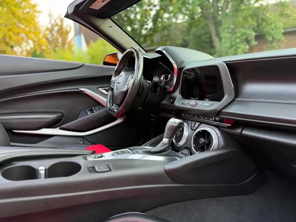 Chevrolet Camaro CABRIO*6,2L V8*SS*LED*BREMBO*XENON*GARANTIE* 10/2017-photo-47