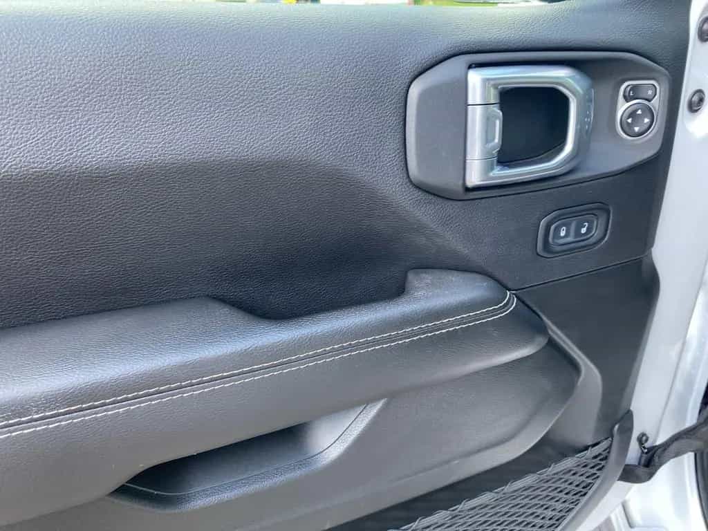 Jeep Wrangler UNLIMITED SAHARA SKY ONE KAMERA+NAVI 12/2020-photo-20