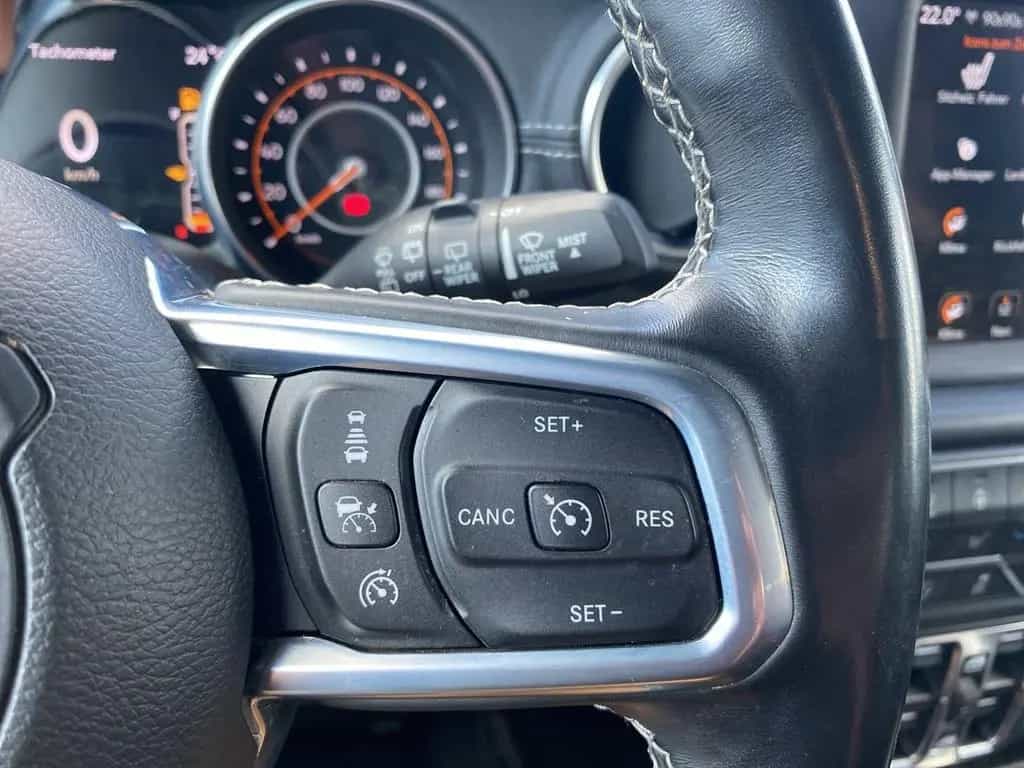 Jeep Wrangler UNLIMITED SAHARA SKY ONE KAMERA+NAVI 12/2020-photo-23