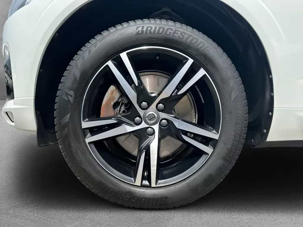 Volvo XC60 R Design 2WD B4 AHK Leder Digitales Cockpit 08/2021-photo-6