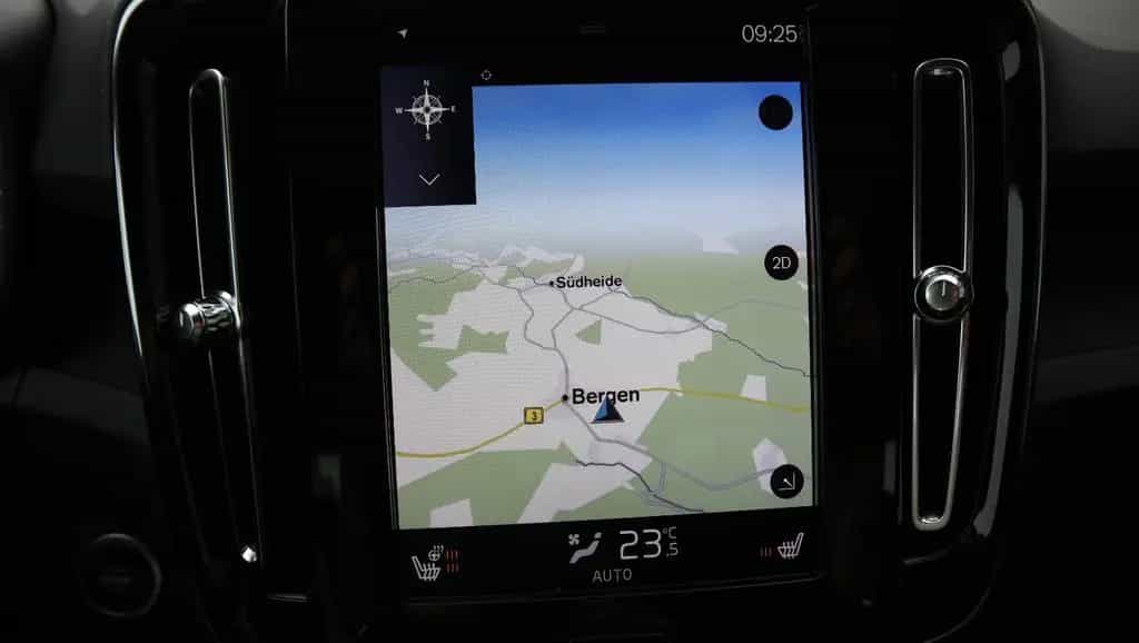 Volvo XC40 Momentum Pro-Automatik-LED-Standhzg. 05/2019-photo-12