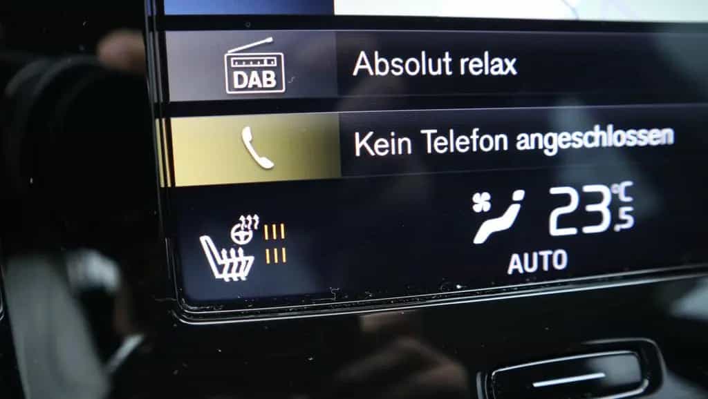 Volvo XC40 Momentum Pro-Automatik-LED-Standhzg. 05/2019-photo-15