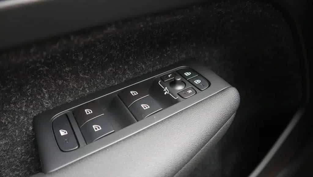 Volvo XC40 Momentum Pro-Automatik-LED-Standhzg. 05/2019-photo-19