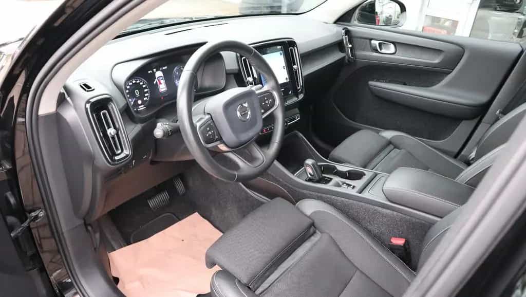 Volvo XC40 Momentum Pro-Automatik-LED-Standhzg. 05/2019-photo-21