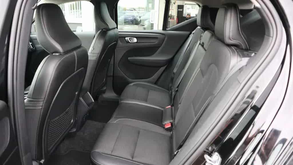 Volvo XC40 Momentum Pro-Automatik-LED-Standhzg. 05/2019-photo-26