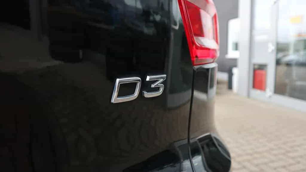 Volvo XC40 Momentum Pro-Automatik-LED-Standhzg. 05/2019-photo-30