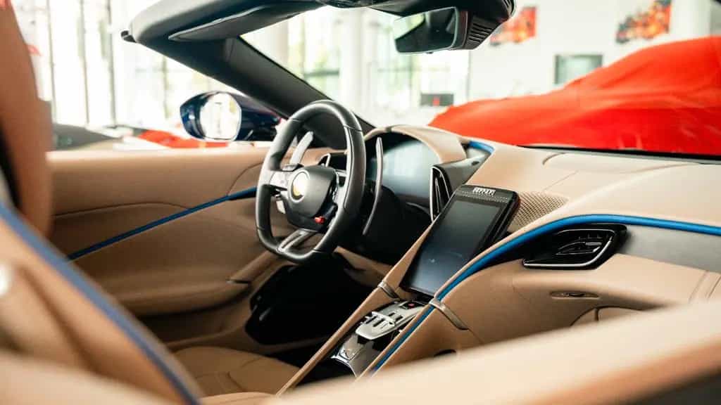 Ferrari Roma Spider 02/2025-photo-27