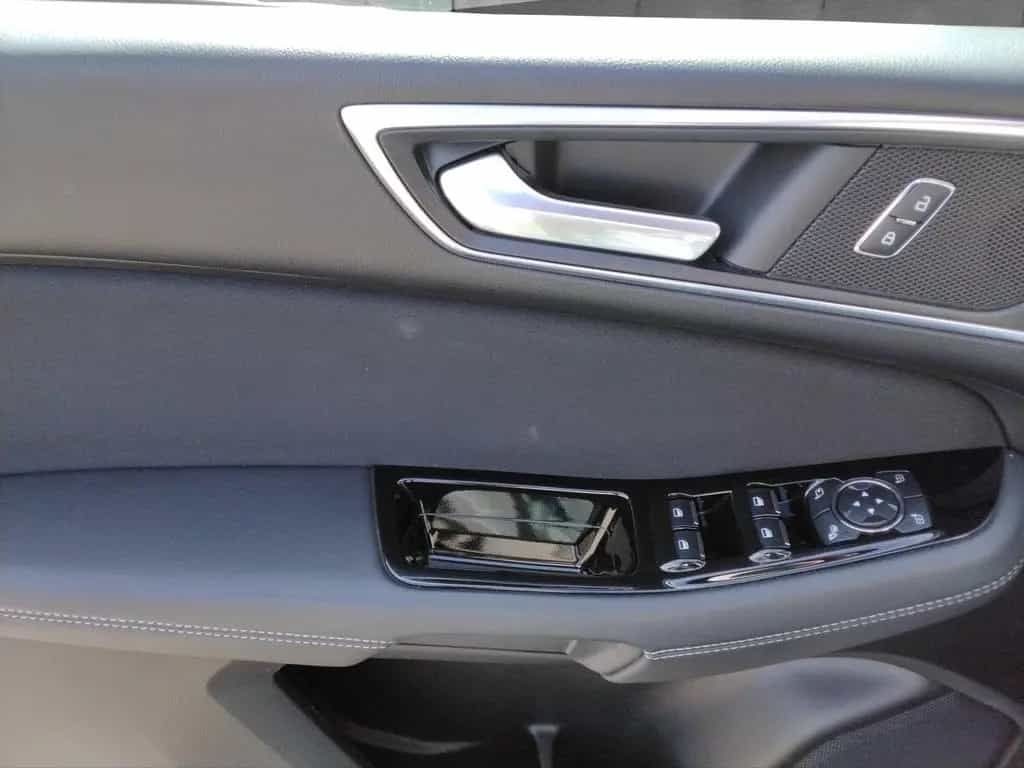 Ford S-Max Titanium 7-Sitzer 11/2018-photo-12
