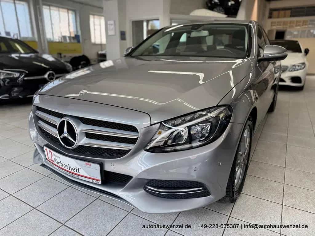 Mercedes-Benz C-Class 180 Lim. Aut. Avantgarde NAVI LED SITZHEIZUNG 03/2015-photo-1