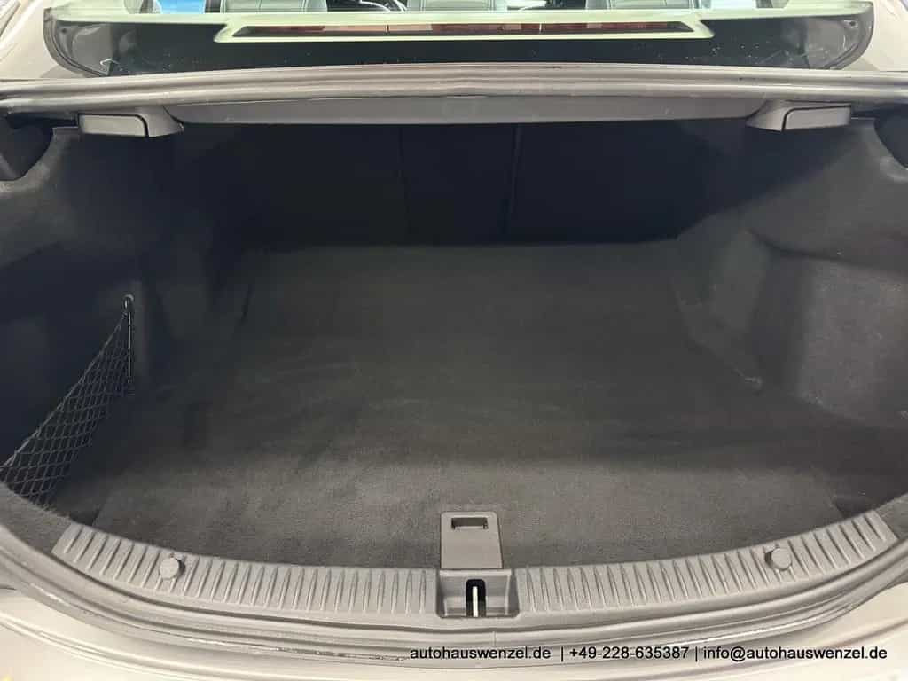 Mercedes-Benz C-Class 180 Lim. Aut. Avantgarde NAVI LED SITZHEIZUNG 03/2015-photo-25
