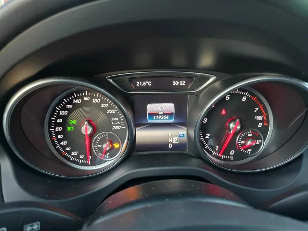 Mercedes-Benz CLA 200 Shooting Brake AT Teil Leder Navi Alu 10/2016-photo-17