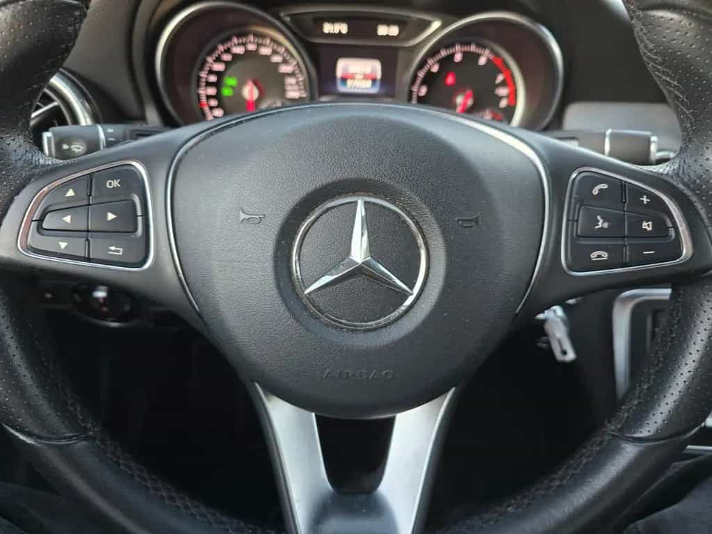 Mercedes-Benz CLA 200 Shooting Brake AT Teil Leder Navi Alu 10/2016-photo-18