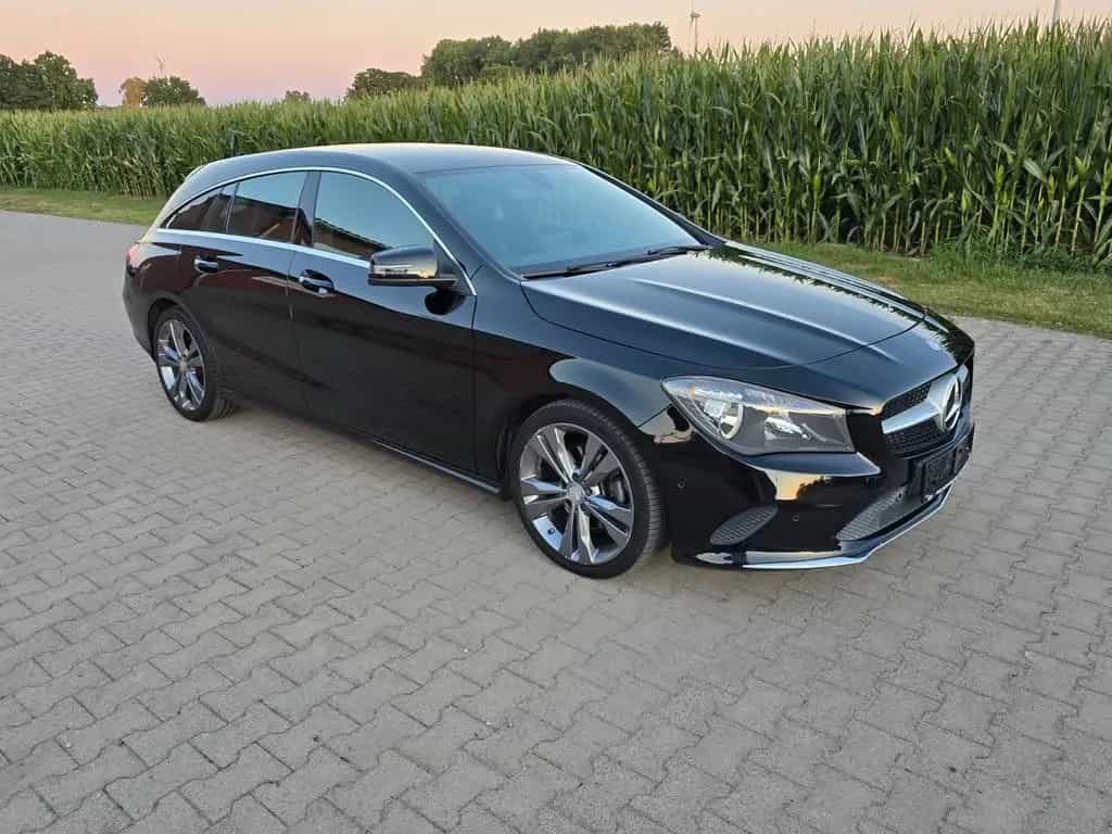 Mercedes-Benz CLA 200 Shooting Brake AT Teil Leder Navi Alu 10/2016-photo-4