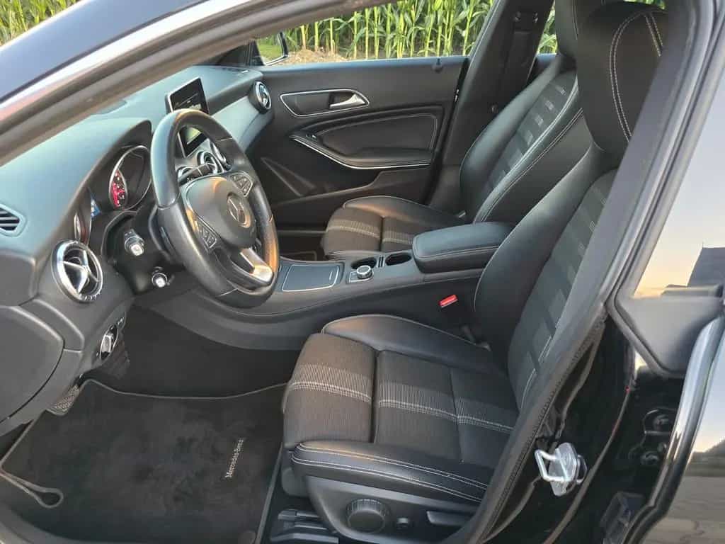 Mercedes-Benz CLA 200 Shooting Brake AT Teil Leder Navi Alu 10/2016-photo-6