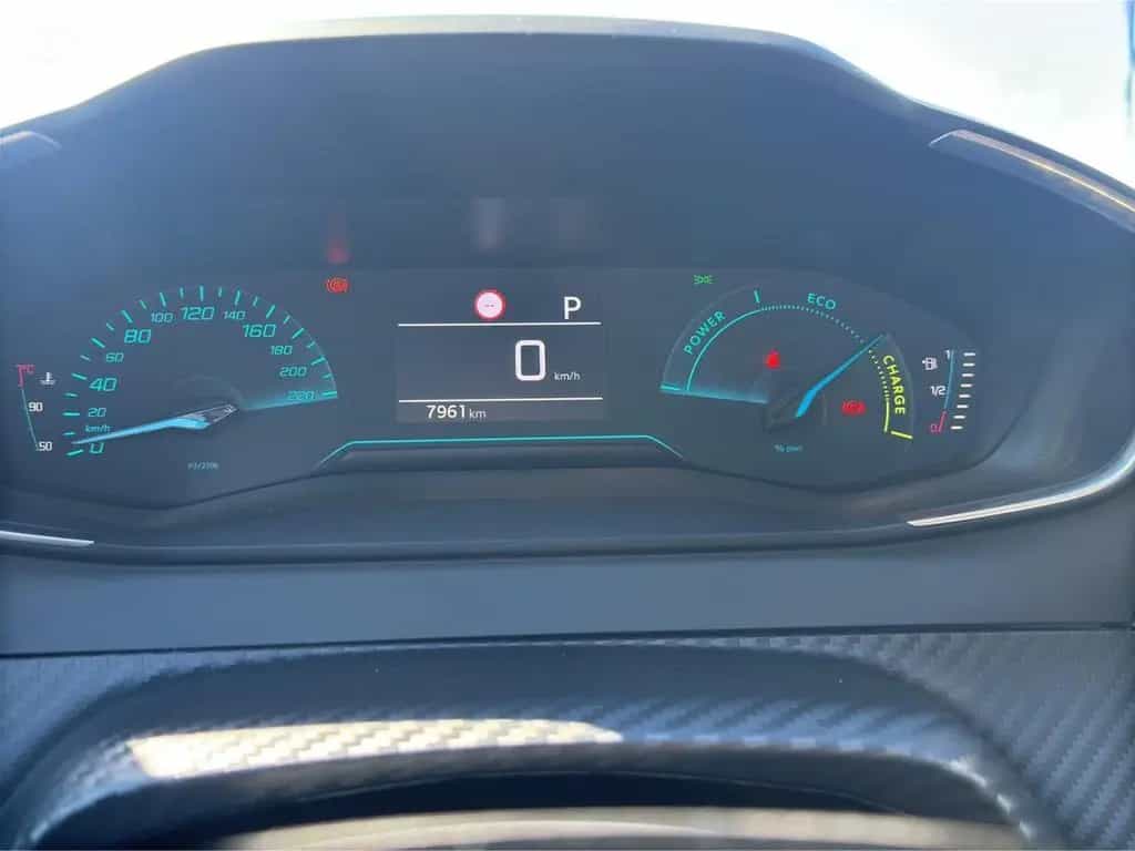 Peugeot 208 Style Mildhybrid 110 e-DSC6 PDC SHZ CarPlay 09/2025-photo-12