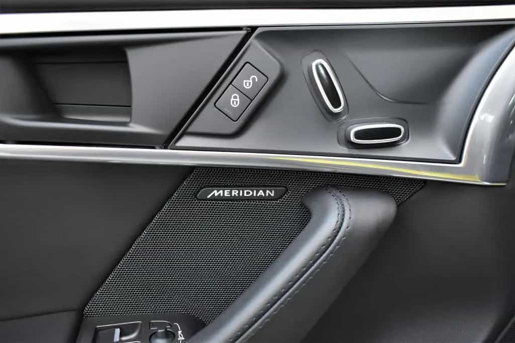 Jaguar F-Type Coupe R-Dynamic AWD+LED+Kamera+LHZ 07/2020-photo-24