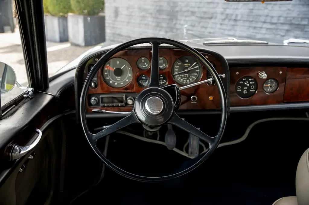 Bentley Continental SIII Mulliner Park Ward DHC 05/1961-photo-15