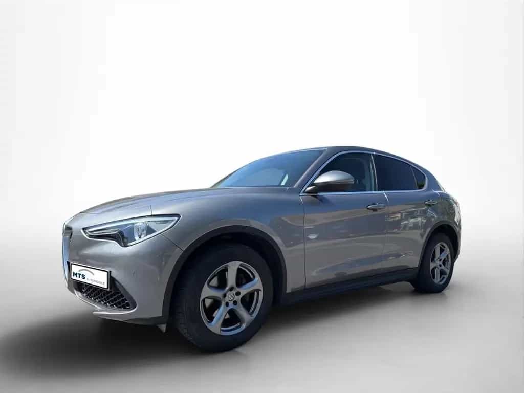 Alfa Romeo Stelvio First Edition Q4*Metallic-Lackierung* 03/2017-photo-1