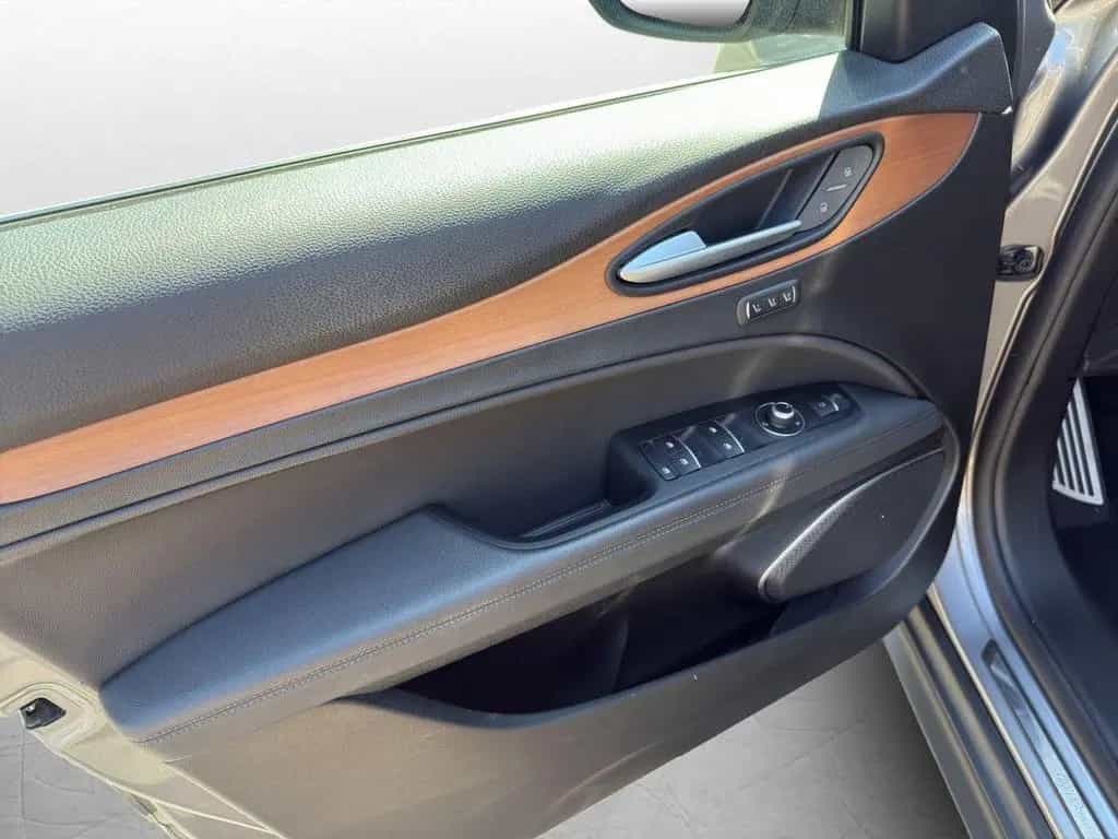 Alfa Romeo Stelvio First Edition Q4*Metallic-Lackierung* 03/2017-photo-10
