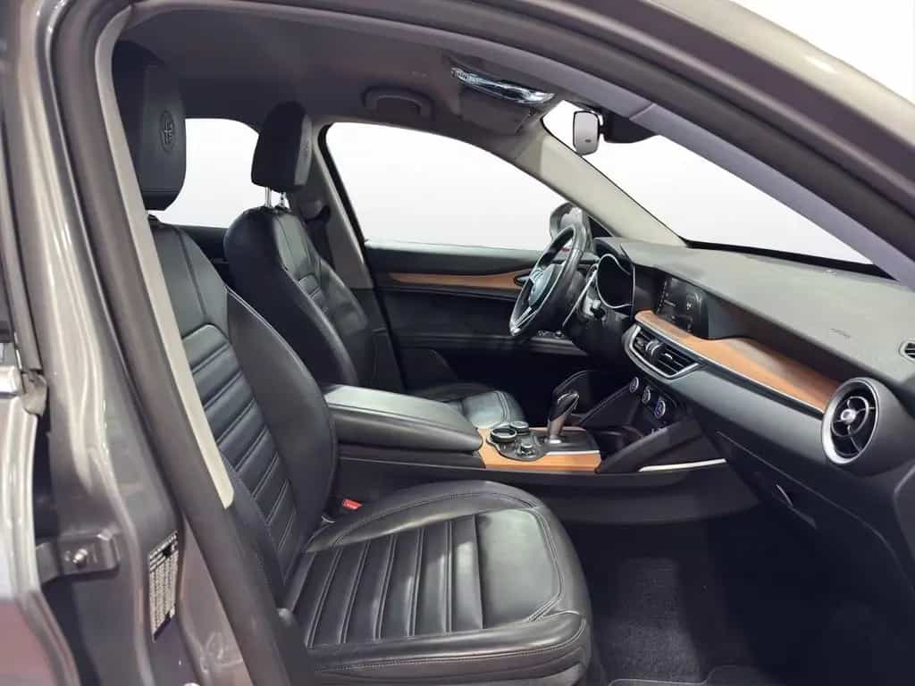 Alfa Romeo Stelvio First Edition Q4*Metallic-Lackierung* 03/2017-photo-17