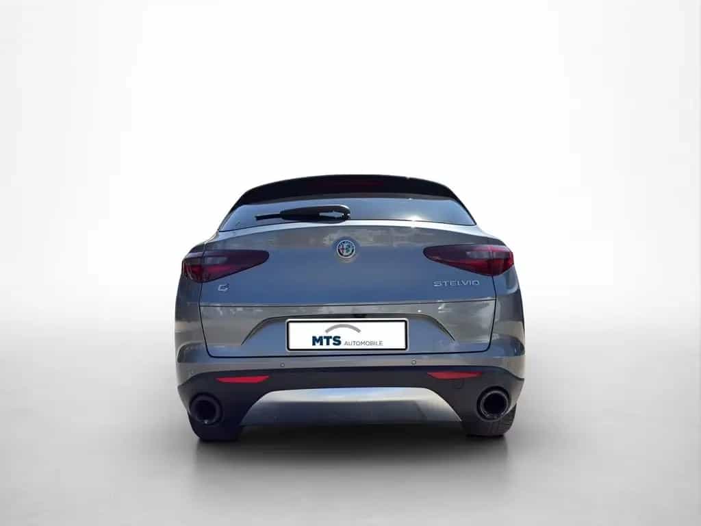 Alfa Romeo Stelvio First Edition Q4*Metallic-Lackierung* 03/2017-photo-6