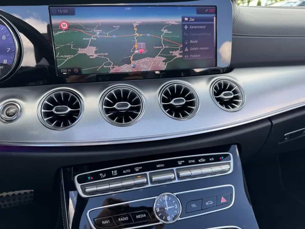 Mercedes-Benz E 200 Cabrio+AMG Line+Airscarf+R Kam+Leder 05/2018-photo-19
