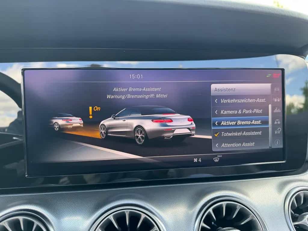 Mercedes-Benz E 200 Cabrio+AMG Line+Airscarf+R Kam+Leder 05/2018-photo-26