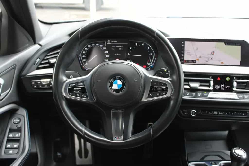 BMW 1 Series 118i Lim. M- Sport NAVI, LED, PDC, AHK 10/2019-photo-11