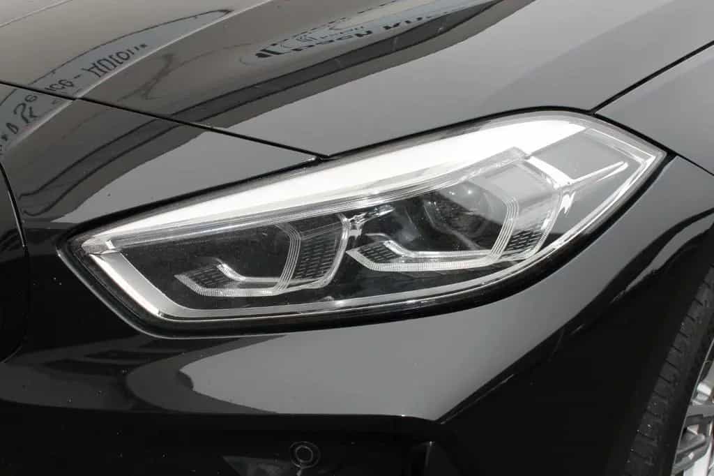 BMW 1 Series 118i Lim. M- Sport NAVI, LED, PDC, AHK 10/2019-photo-16