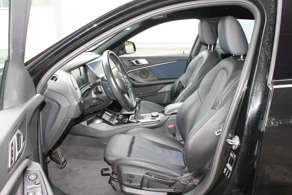 BMW 1 Series 118i Lim. M- Sport NAVI, LED, PDC, AHK 10/2019-photo-8