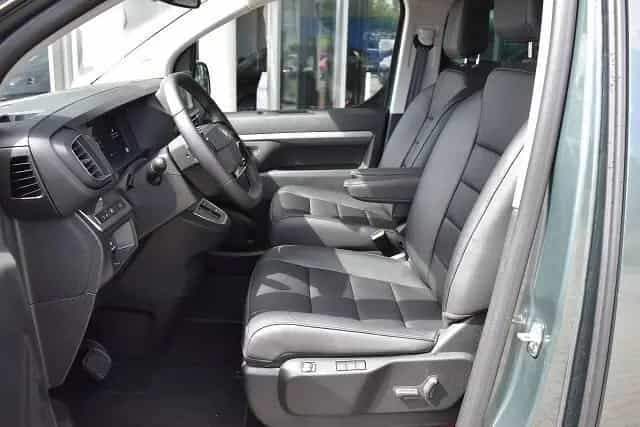 Citroën SpaceTourer Max M HDi180 Autom 8Sitze Standheizu 07/2025-photo-5