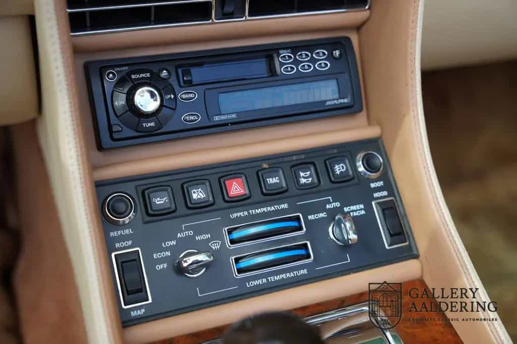 Bentley Azure Convertible "Symbolic Edition" "Symbolic E 08/2000-photo-28