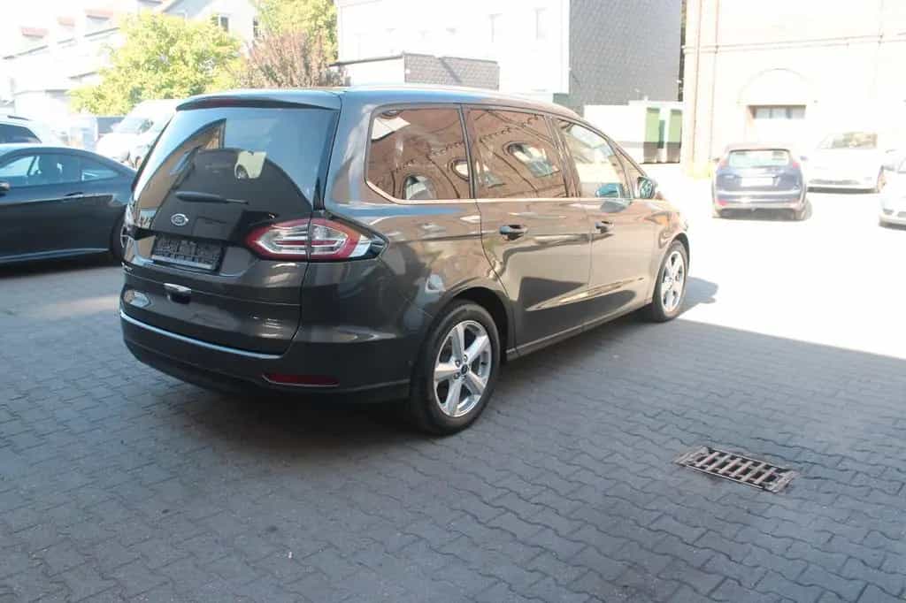 Ford Galaxy 2,0 TDCi Bi-Turbo Titanium Aut*LED*7-Sitz 07/2017-photo-1