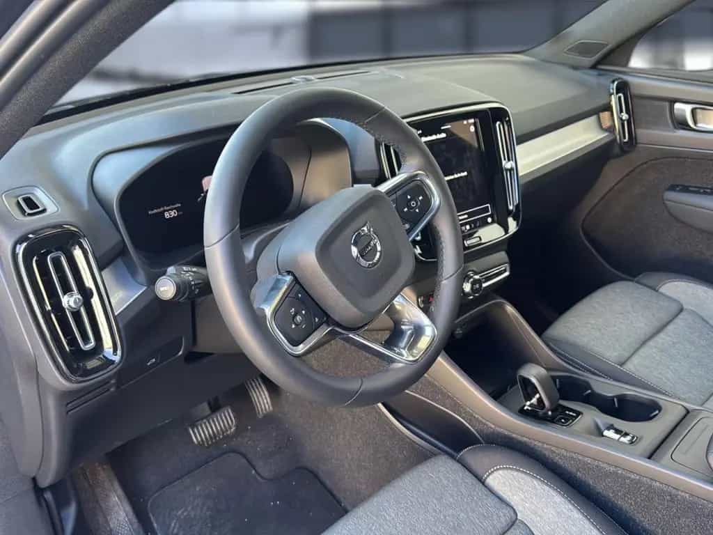 Volvo XC40 XC 40 Core 2WD Bluetooth Navi LED Klima 12/2023-photo-12