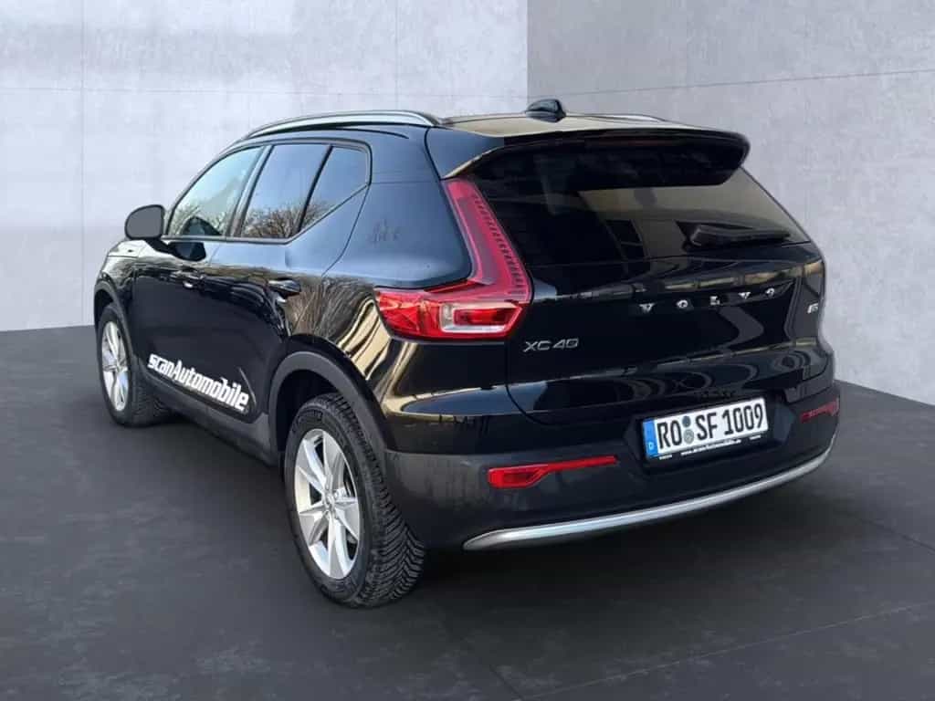 Volvo XC40 XC 40 Core 2WD Bluetooth Navi LED Klima 12/2023-photo-2