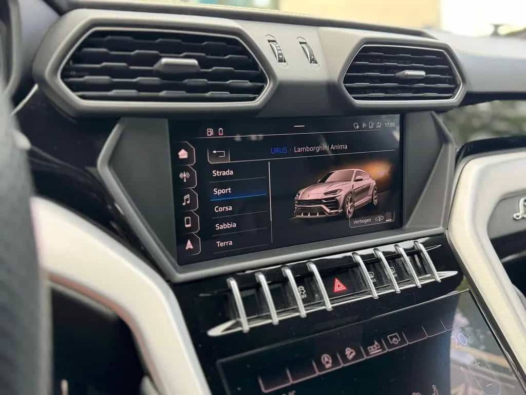 Lamborghini Urus 4.0 V8|Pano|Keramisch|B&O|Massage|Luchtveri 03/2019-photo-23