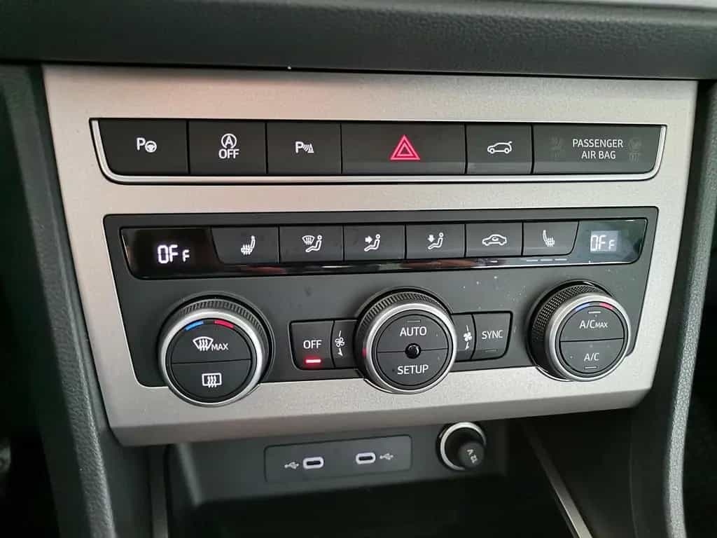 Seat Ateca 1.5 TSI DSG Xperience virt.Cock.|LED|Winte 06/2024-photo-21