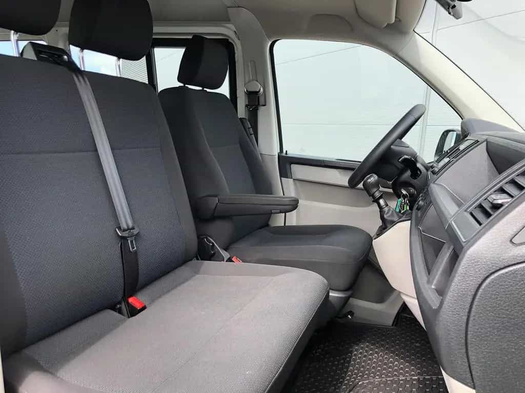 Volkswagen T6 Transporter 2.0 TDI Kombi lang 9-SITZE TEMP 07/2018-photo-27