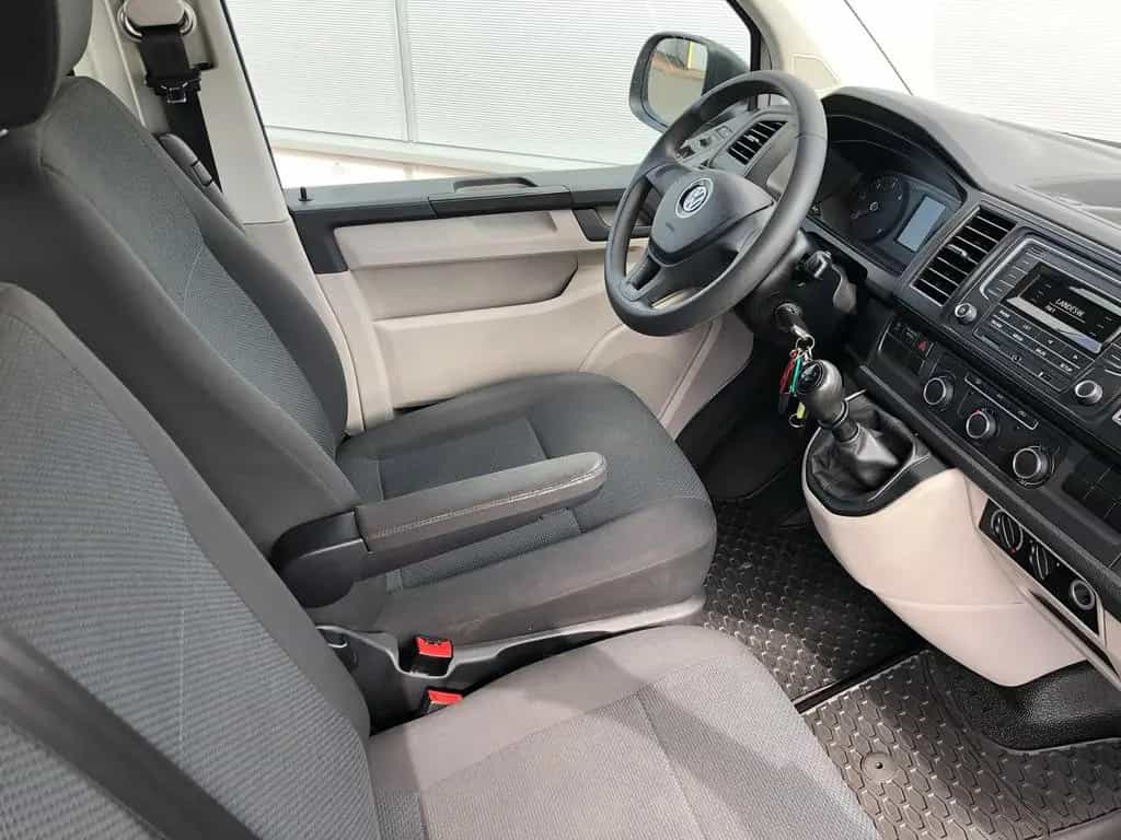 Volkswagen T6 Transporter 2.0 TDI Kombi lang 9-SITZE TEMP 07/2018-photo-28