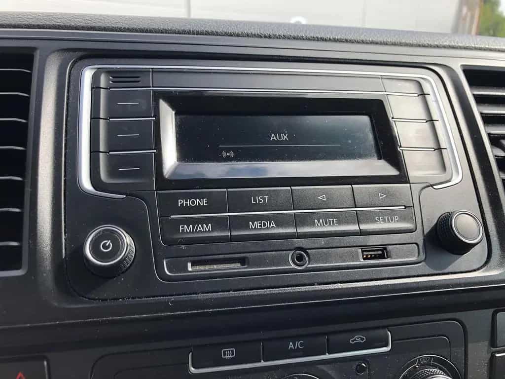 Volkswagen T6 Transporter 2.0 TDI Kombi lang 9-SITZE TEMP 07/2018-photo-31