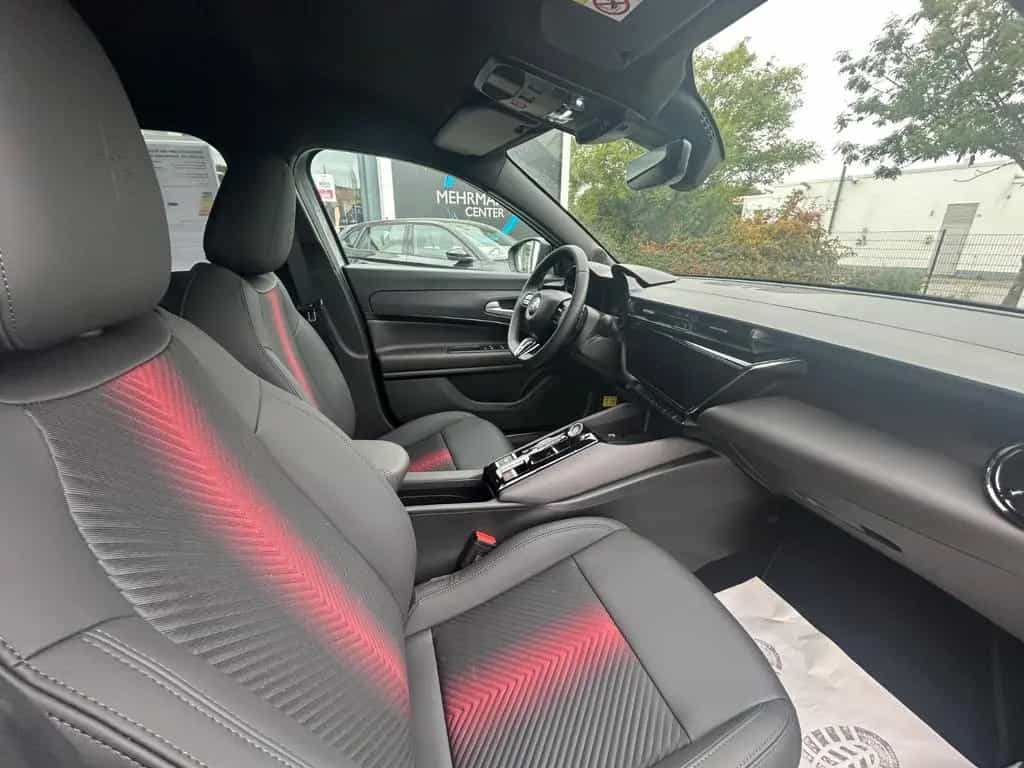 Alfa Romeo Junior Ibrida 1.2 VGT 48V-Hybrid Speciale 07/2025-photo-18