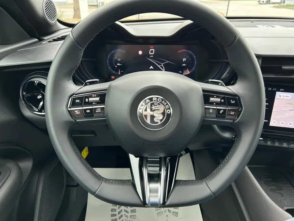 Alfa Romeo Junior Ibrida 1.2 VGT 48V-Hybrid Speciale 07/2025-photo-21