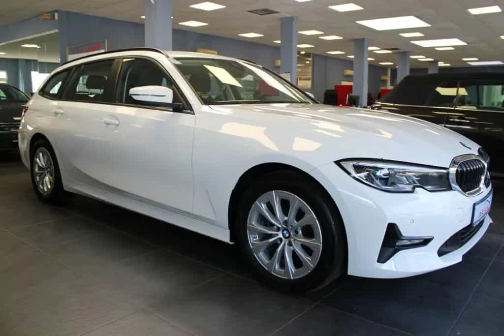 BMW 320 d Touring xDrive Aut. Advantage 06/2022-photo-0